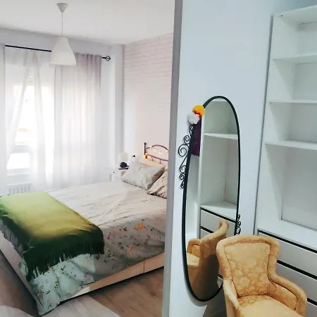 Precioso Piso Centrico Reformado 6 Huespedes Con Parking