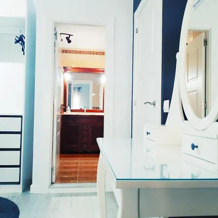 Precioso Piso Centrico Reformado 6 Huespedes Con Parking Daire Avilés