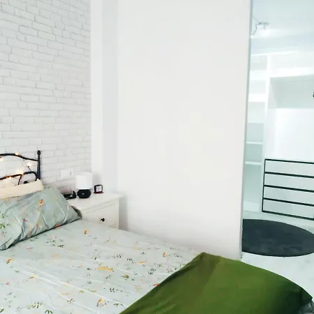 Precioso Piso Centrico Reformado 6 Huespedes Con Parking Daire *